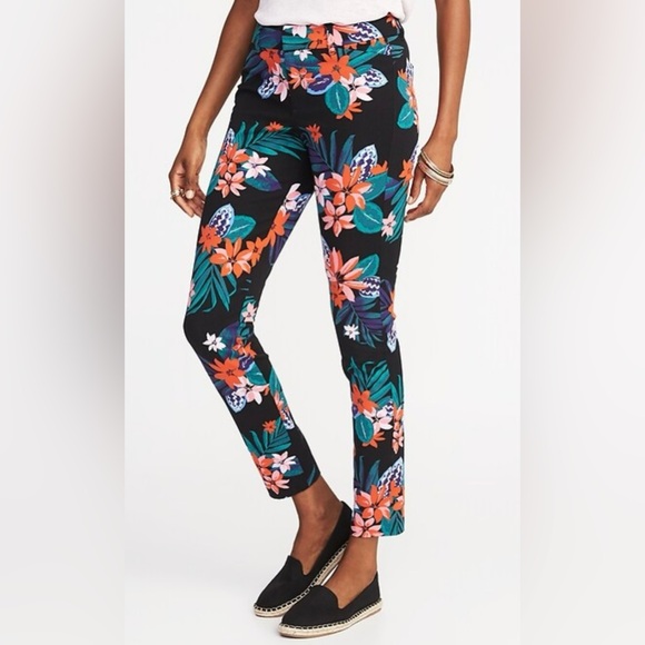 Old Navy Floral Pixie Pants, 14 - Picture 1 of 6
